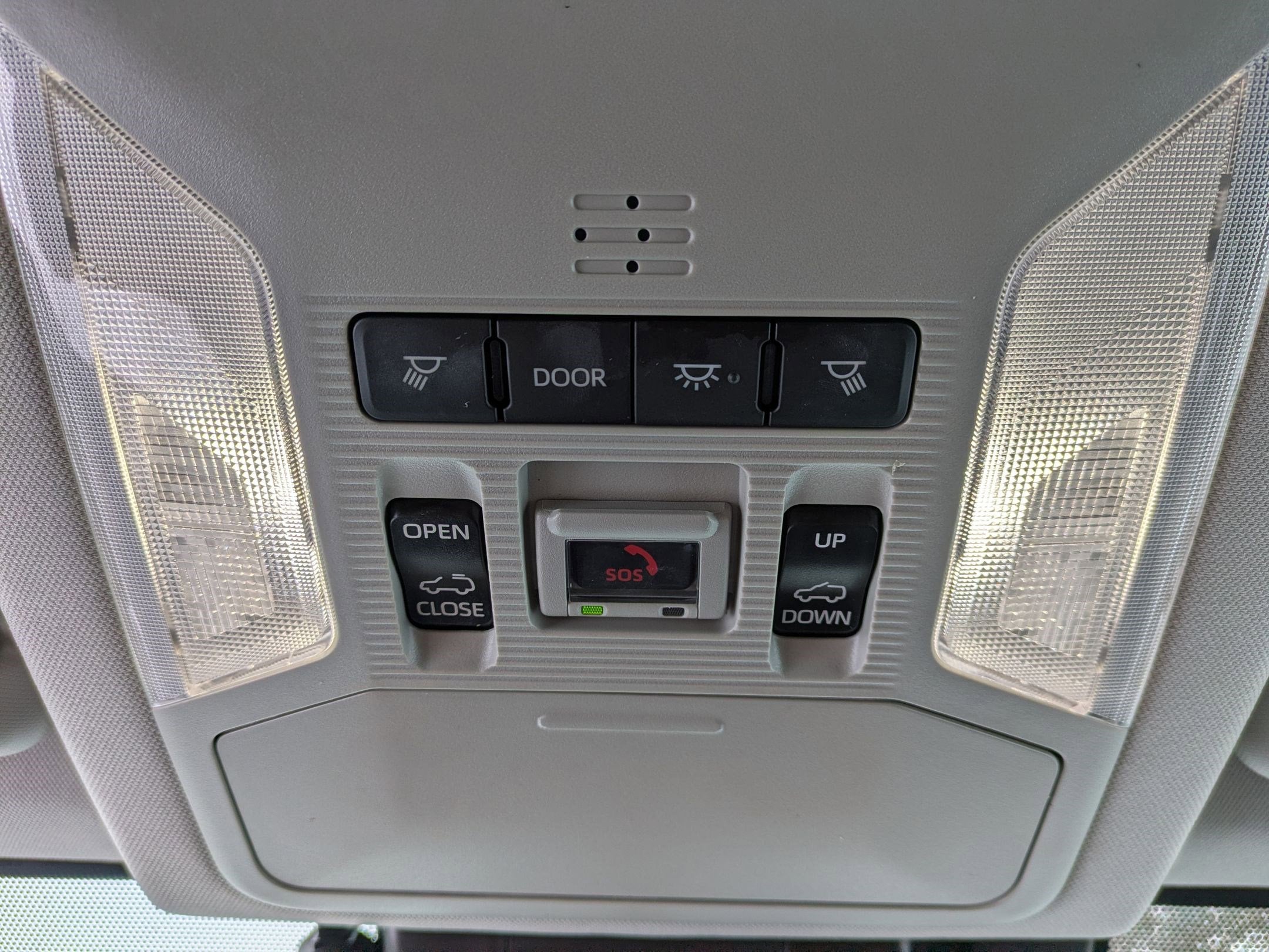 2023 Toyota RAV4 Hybrid XLE Premium w/ Cold Weather Pkg