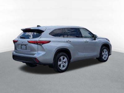 2022 Toyota Highlander LE