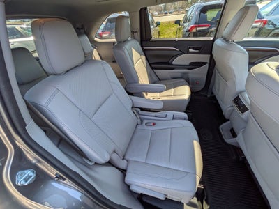 2016 Toyota Highlander Limited