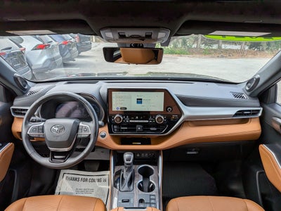 2024 Toyota Highlander Hybrid Platinum