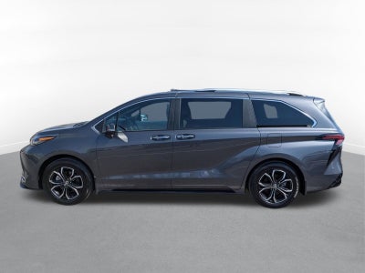 2025 Toyota Sienna Platinum 7 Passenger