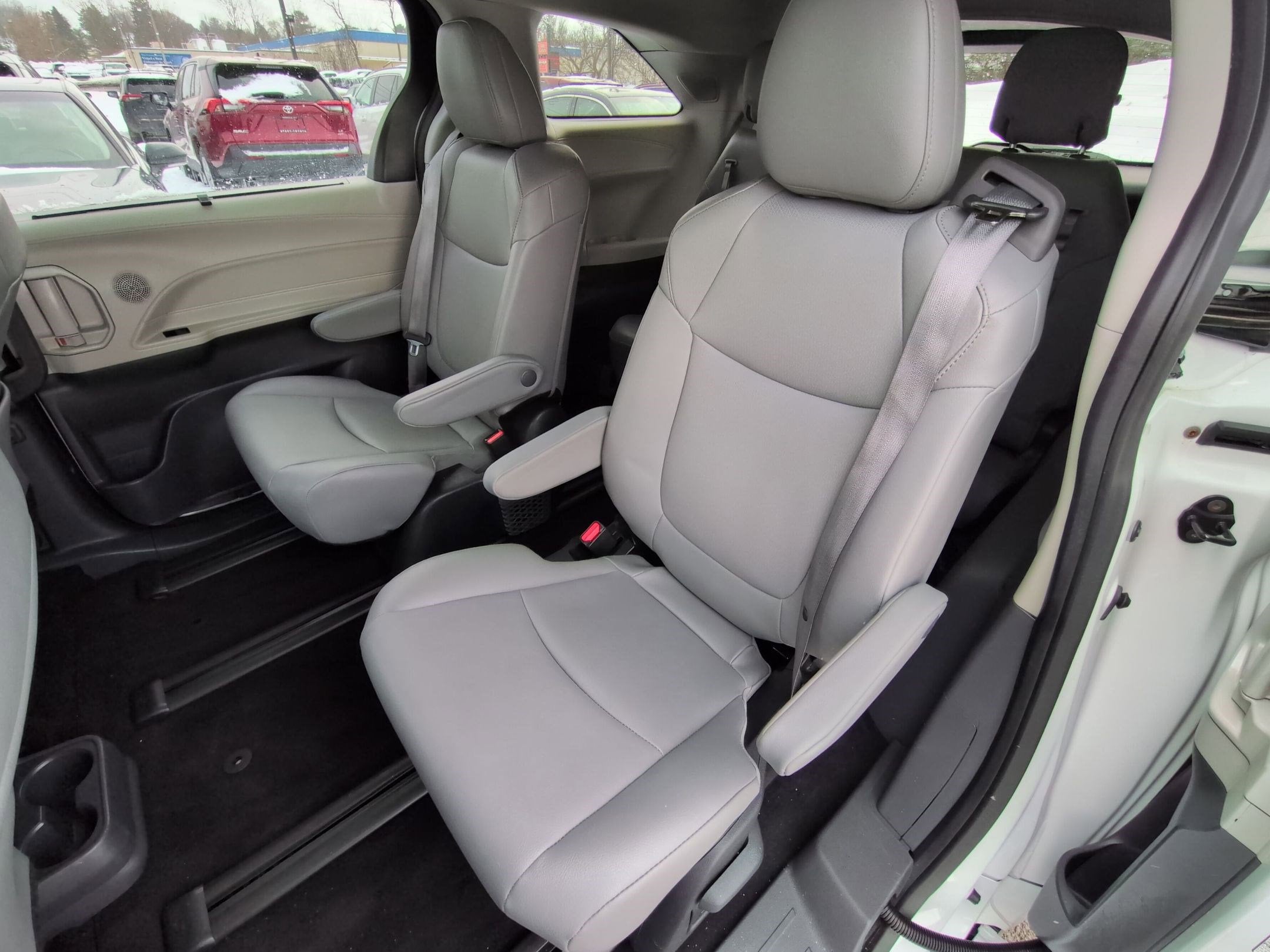 2024 Toyota Sienna XLE 7 Passenger AWD