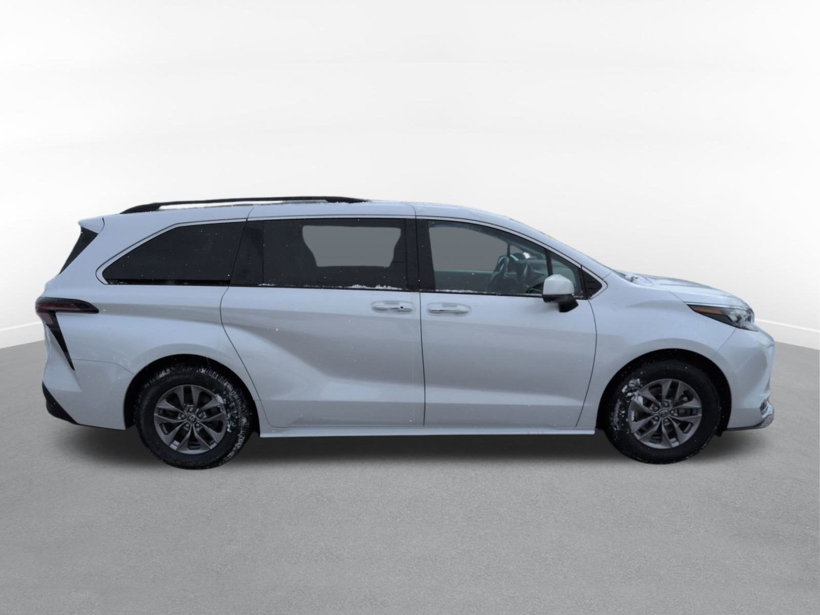 2024 Toyota Sienna XLE 7 Passenger AWD