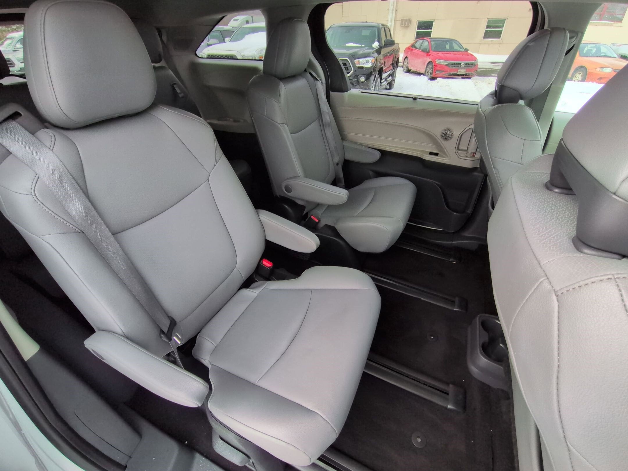 2024 Toyota Sienna XLE 7 Passenger AWD