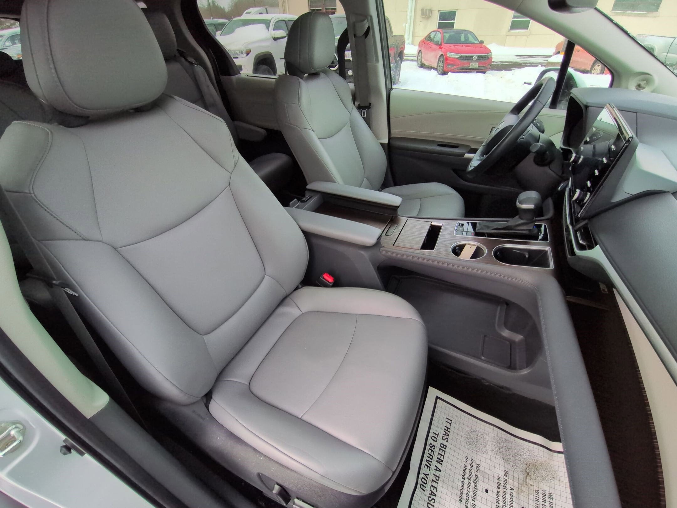 2024 Toyota Sienna XLE 7 Passenger AWD