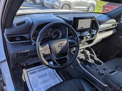 2023 Toyota Highlander XSE