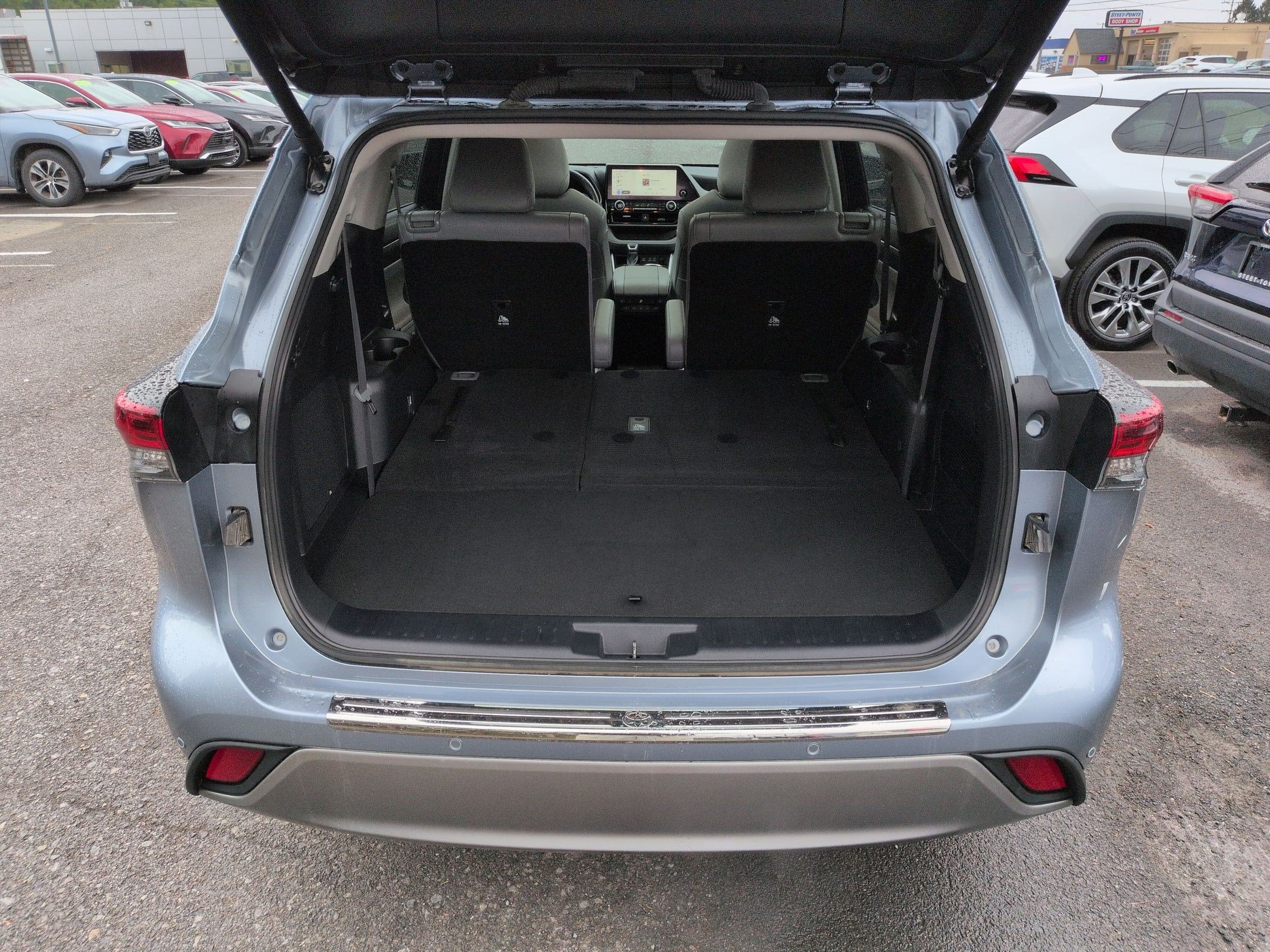 2024 Toyota Highlander Platinum