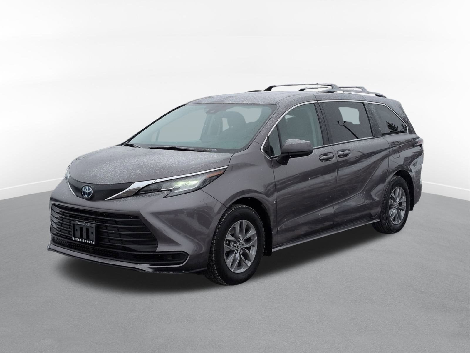 2023 Toyota Sienna LE AWD 8 Passenger