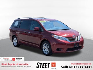 2015 Toyota Sienna XLE 8 Passenger