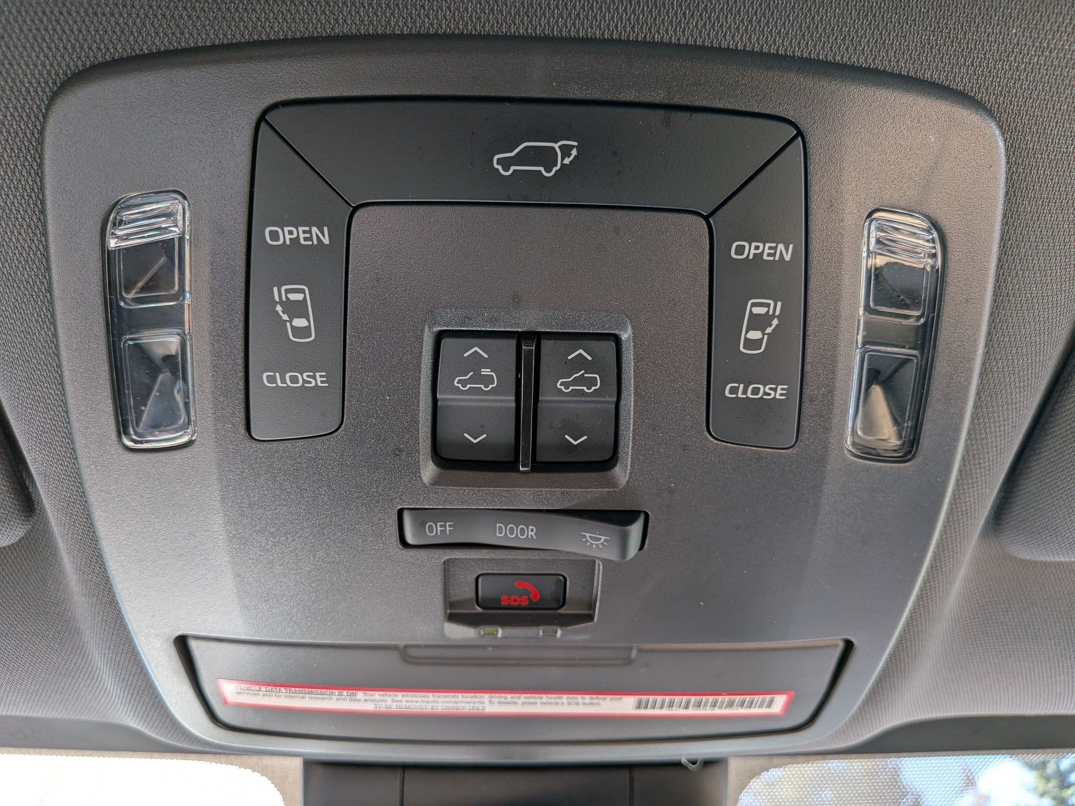 2024 Toyota Sienna XLE 8 Passenger