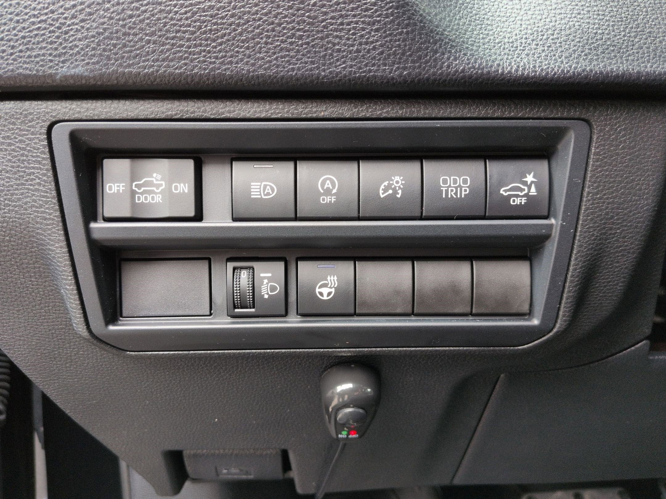 2022 Toyota Tundra SR5 w/ TRD Convenience & Off Road Pkg