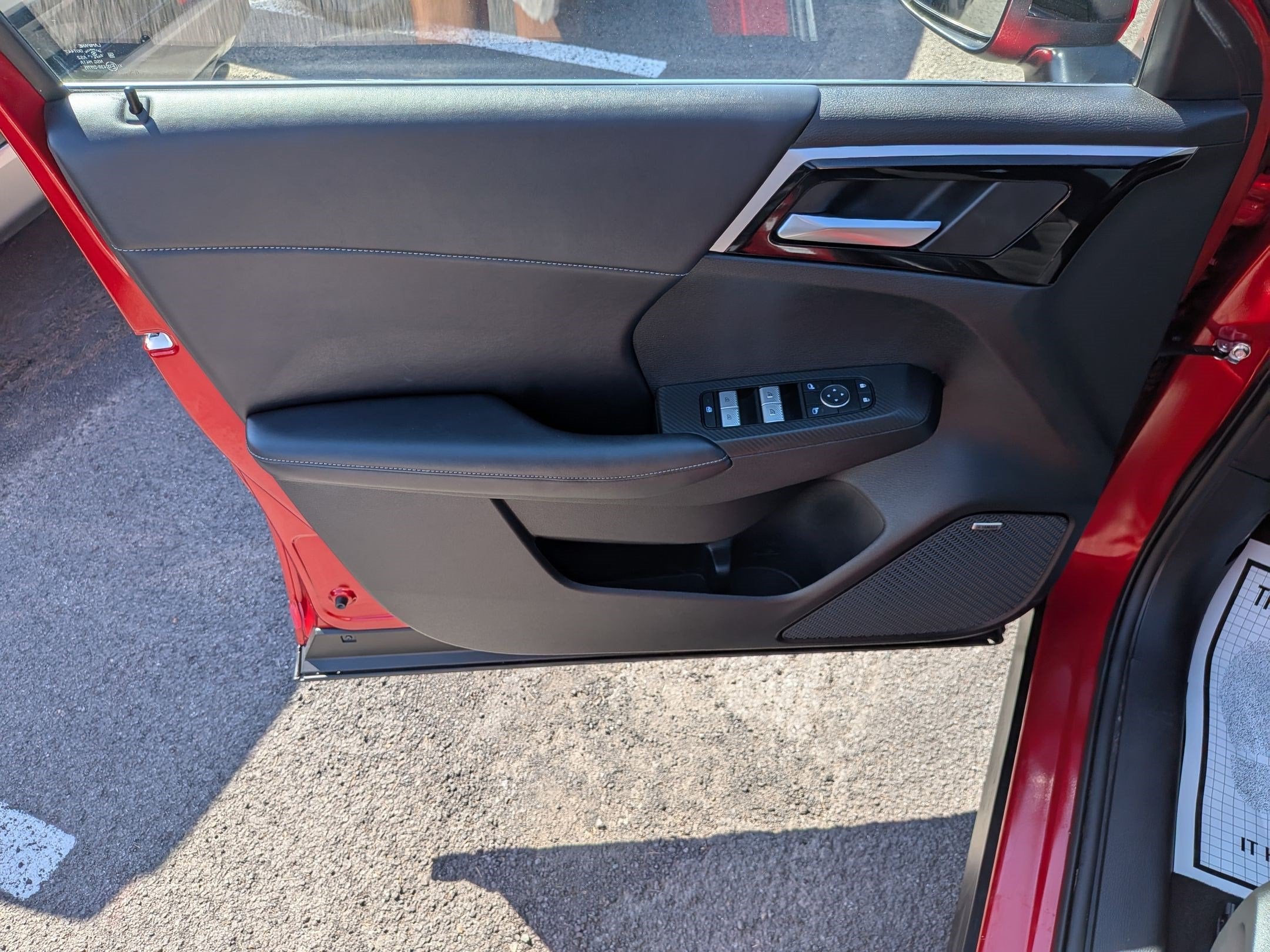 2026 Mitsubishi Outlander LE