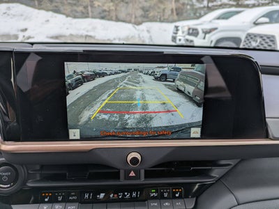 2025 Toyota Crown Signia XLE