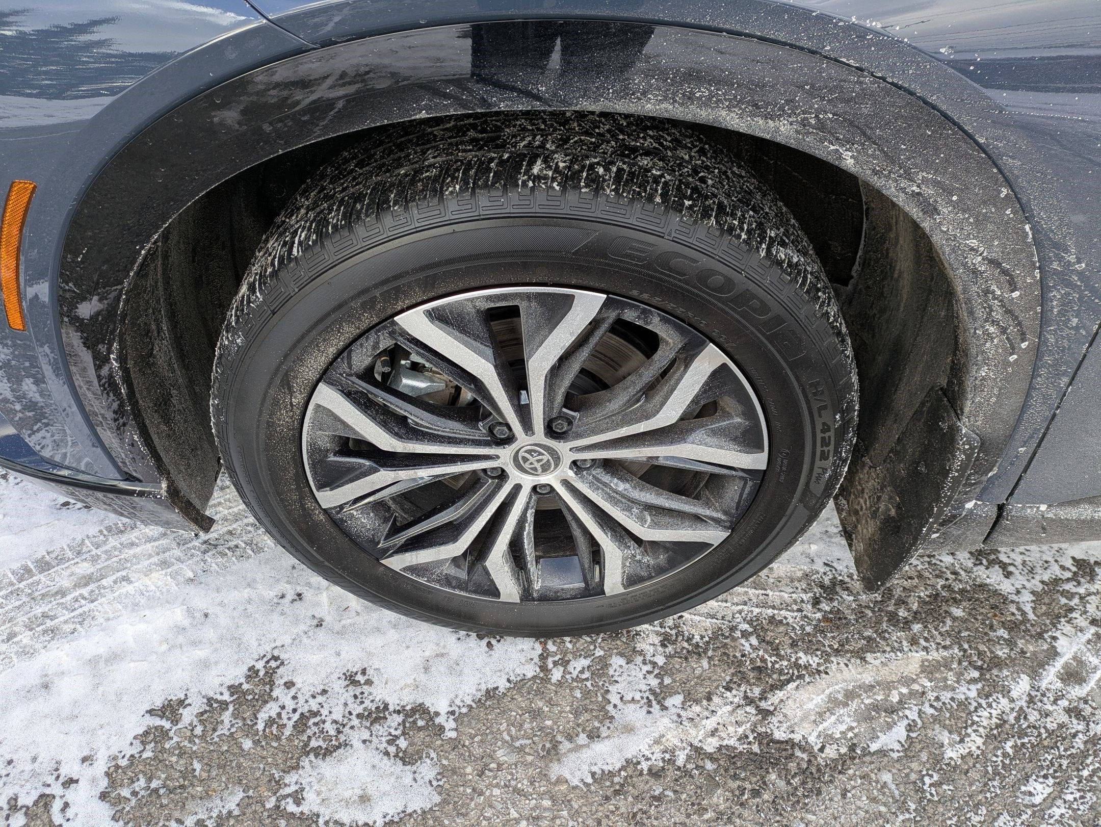 2025 Toyota Crown Signia XLE