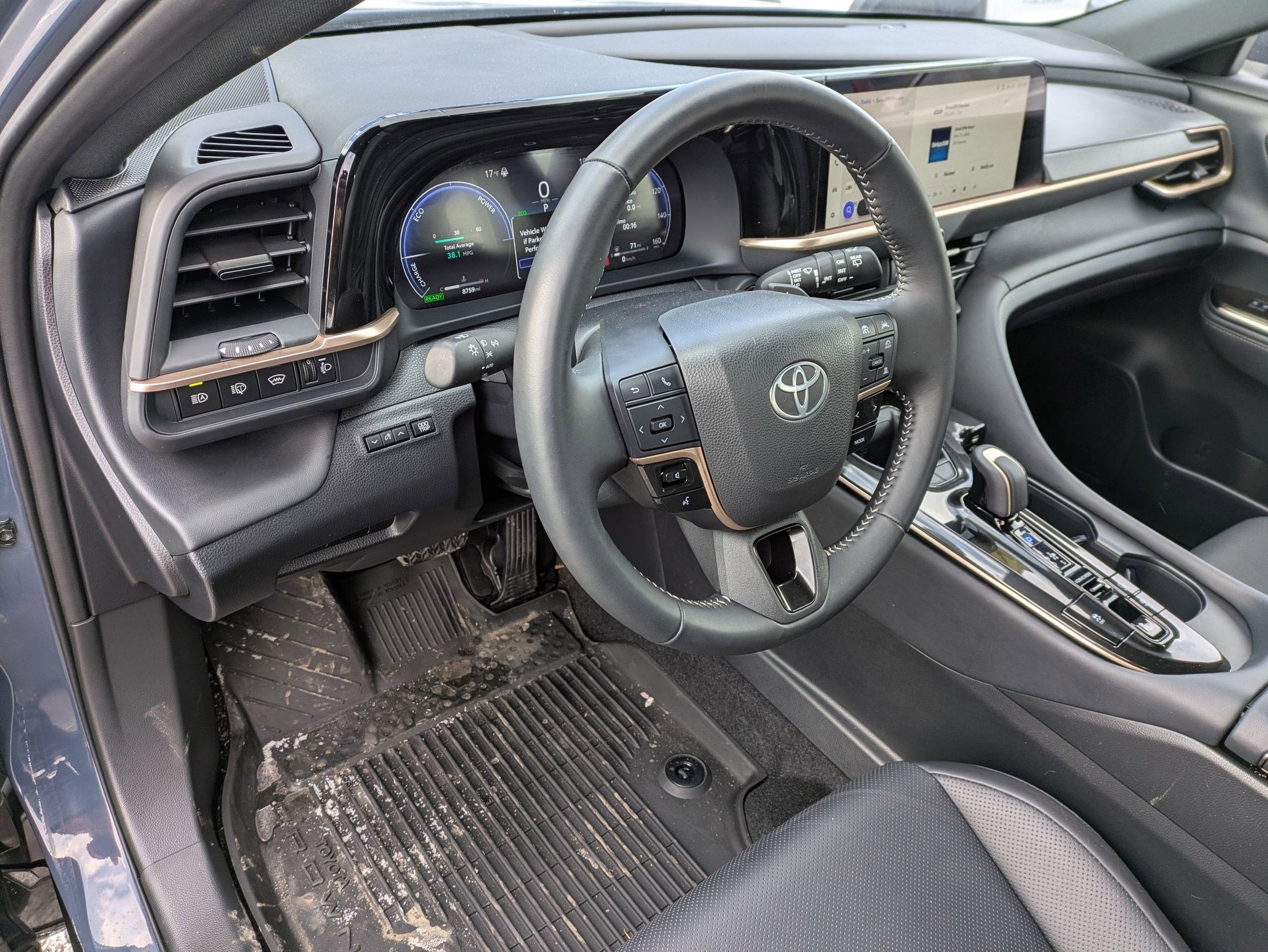 2025 Toyota Crown Signia XLE