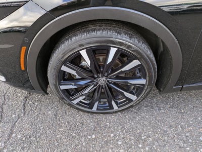 2024 Toyota Crown Platinum