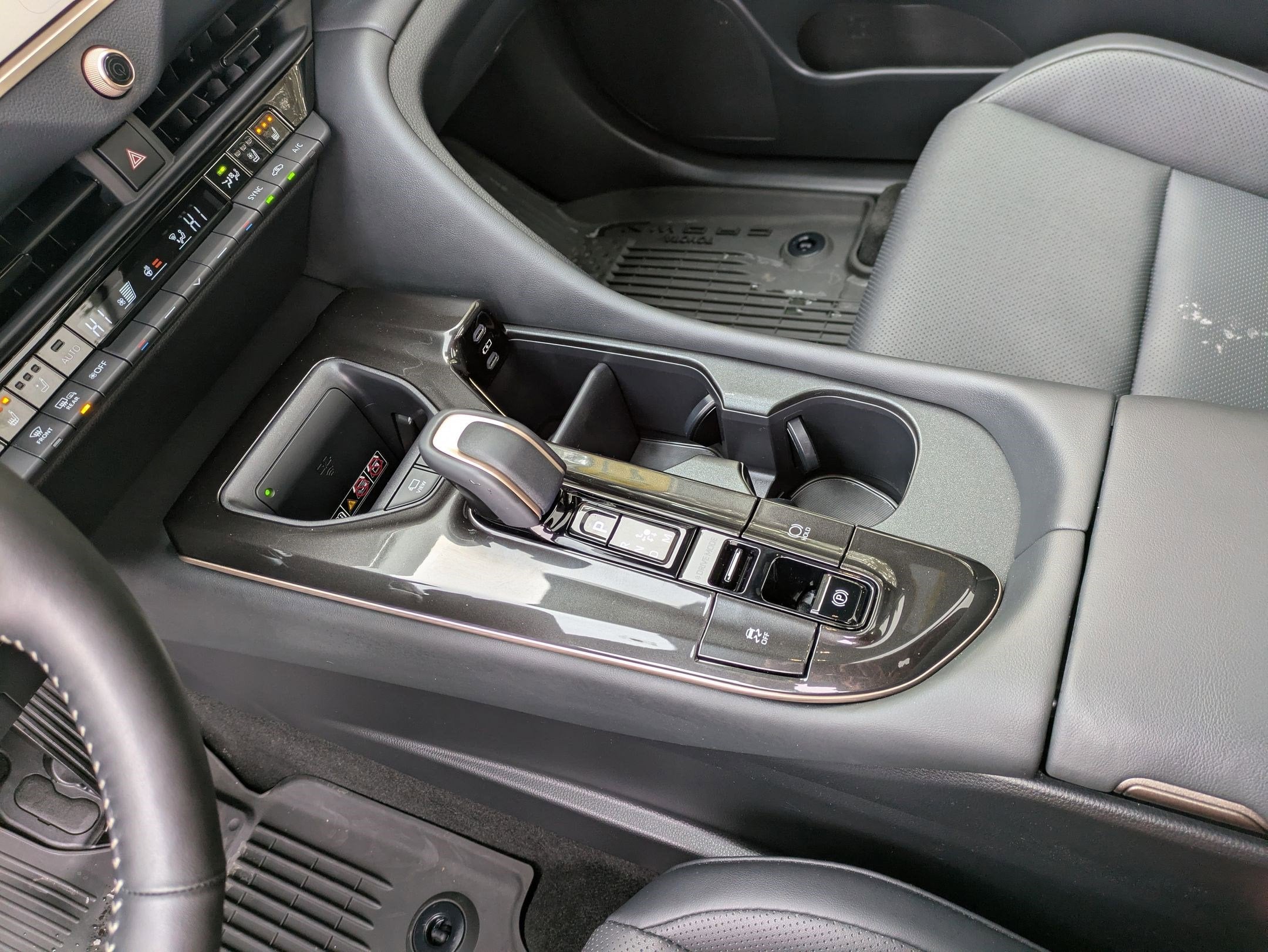 2025 Toyota Crown Platinum