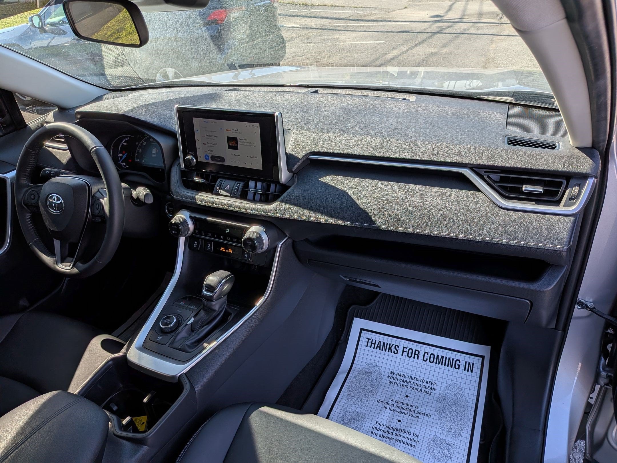 2024 Toyota RAV4 Hybrid XLE Premium
