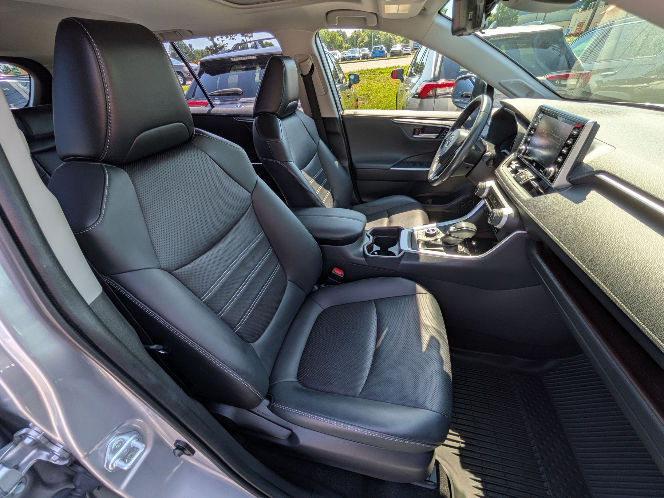 2019 Toyota RAV4 Limited w/ Advanced Teck & Cold Weather Pkg
