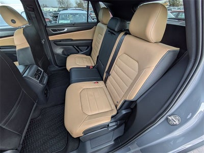 2025 Volkswagen Atlas Cross Sport 2.0T SEL R-Line Black