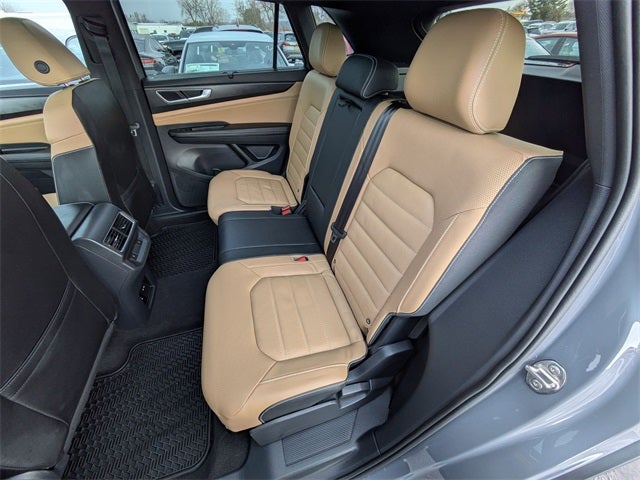 2025 Volkswagen Atlas Cross Sport 2.0T SEL R-Line Black