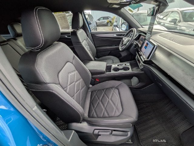 2025 Volkswagen Atlas Cross Sport 2.0T SE