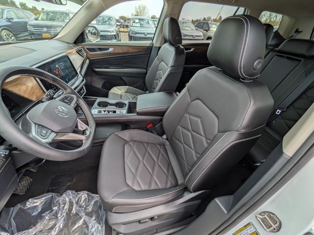 2025 Volkswagen Atlas 2.0T SE