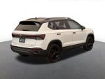 2025 Volkswagen Taos 1.5T SE Black