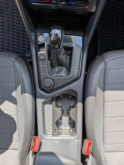 2025 Volkswagen Taos 1.5T SE Black