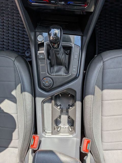 2025 Volkswagen Taos 1.5T SE Black