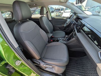2025 Volkswagen Taos 1.5T SE Black