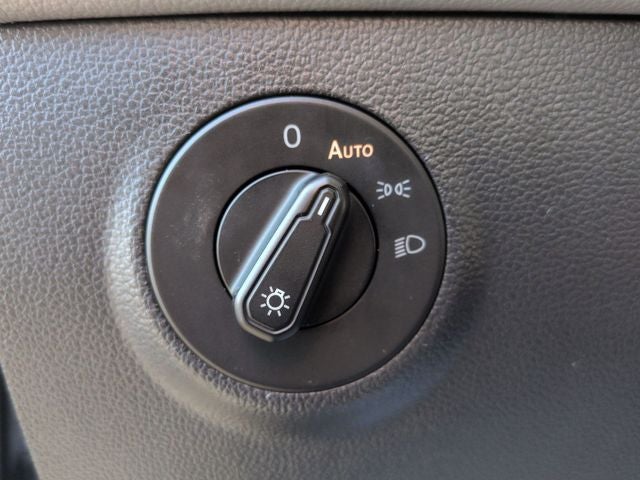 2023 Volkswagen Taos 1.5T SEL