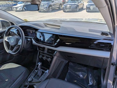 2024 Volkswagen Taos 1.5T SE Black
