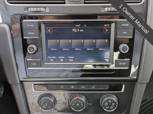 2019 Volkswagen Golf S