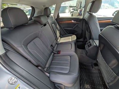 2023 Audi Q5 45 S line Premium quattro