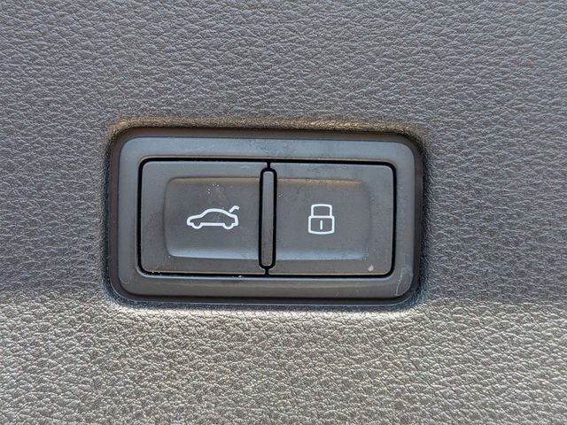 2022 Audi Q8 55 Premium Plus quattro