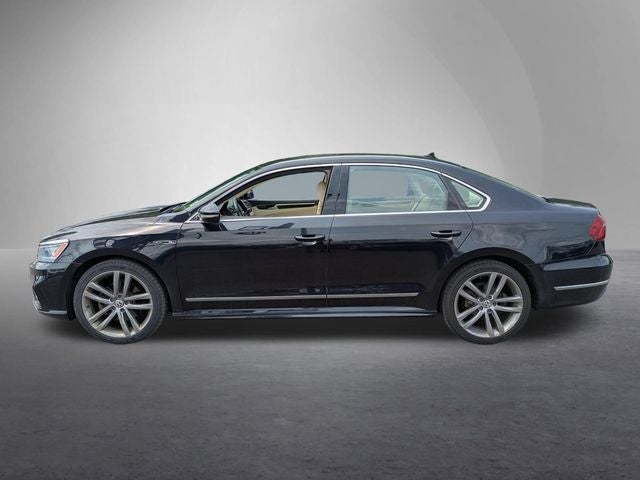 2019 Volkswagen Passat 2.0T SE R-Line